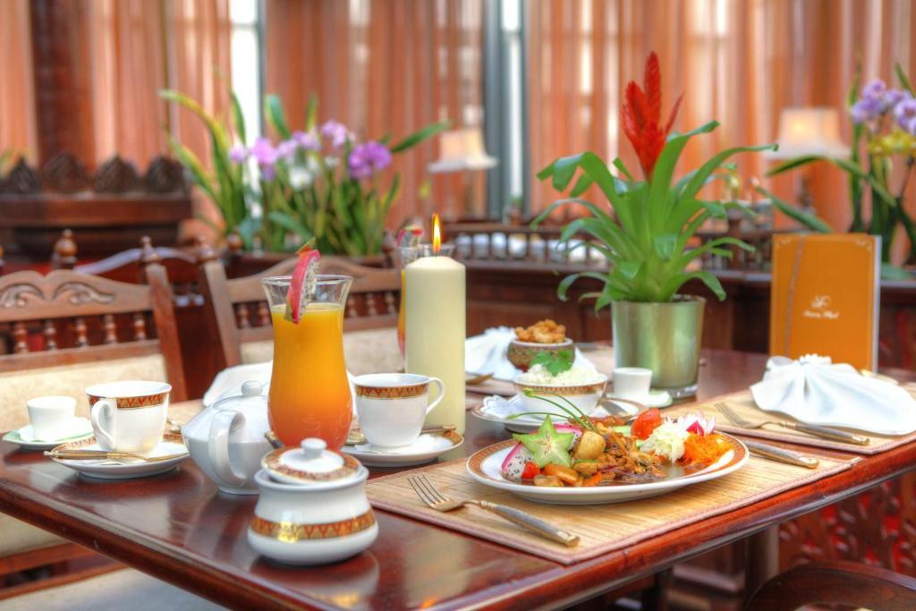 Seetelhotel Ahlbecker Hof Heringsdorf  Extérieur photo A table set for breakfast