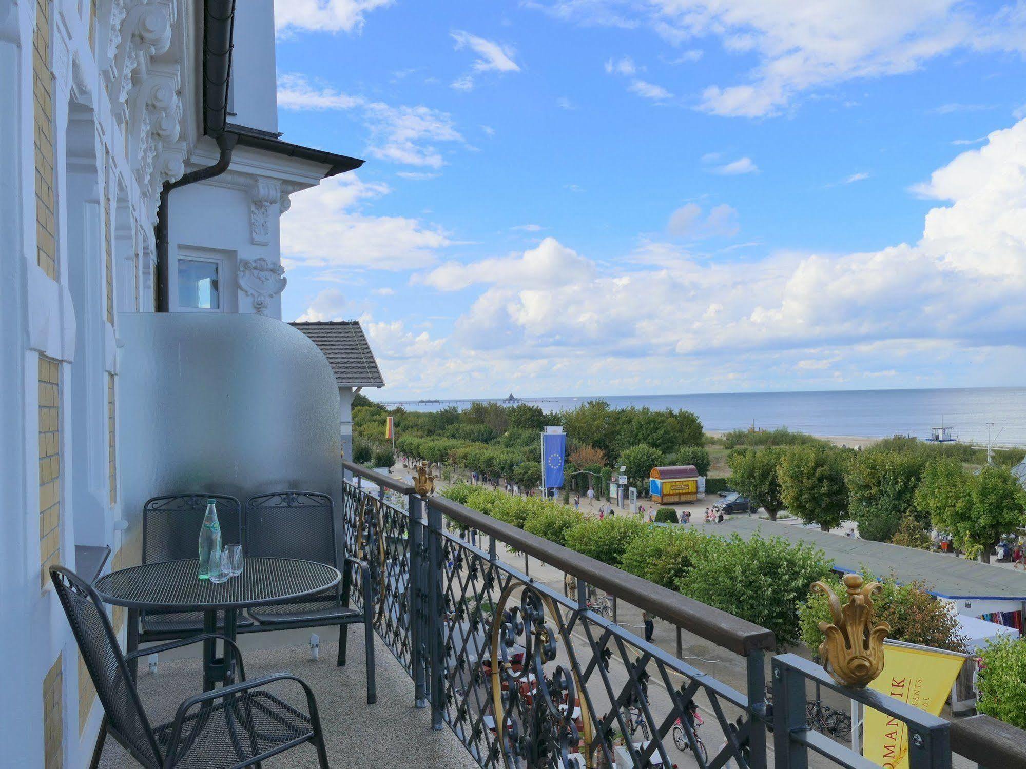 Seetelhotel Ahlbecker Hof Heringsdorf  Extérieur photo Baltic Sea view from the balcony of a hotel in Pärnu, Estonia