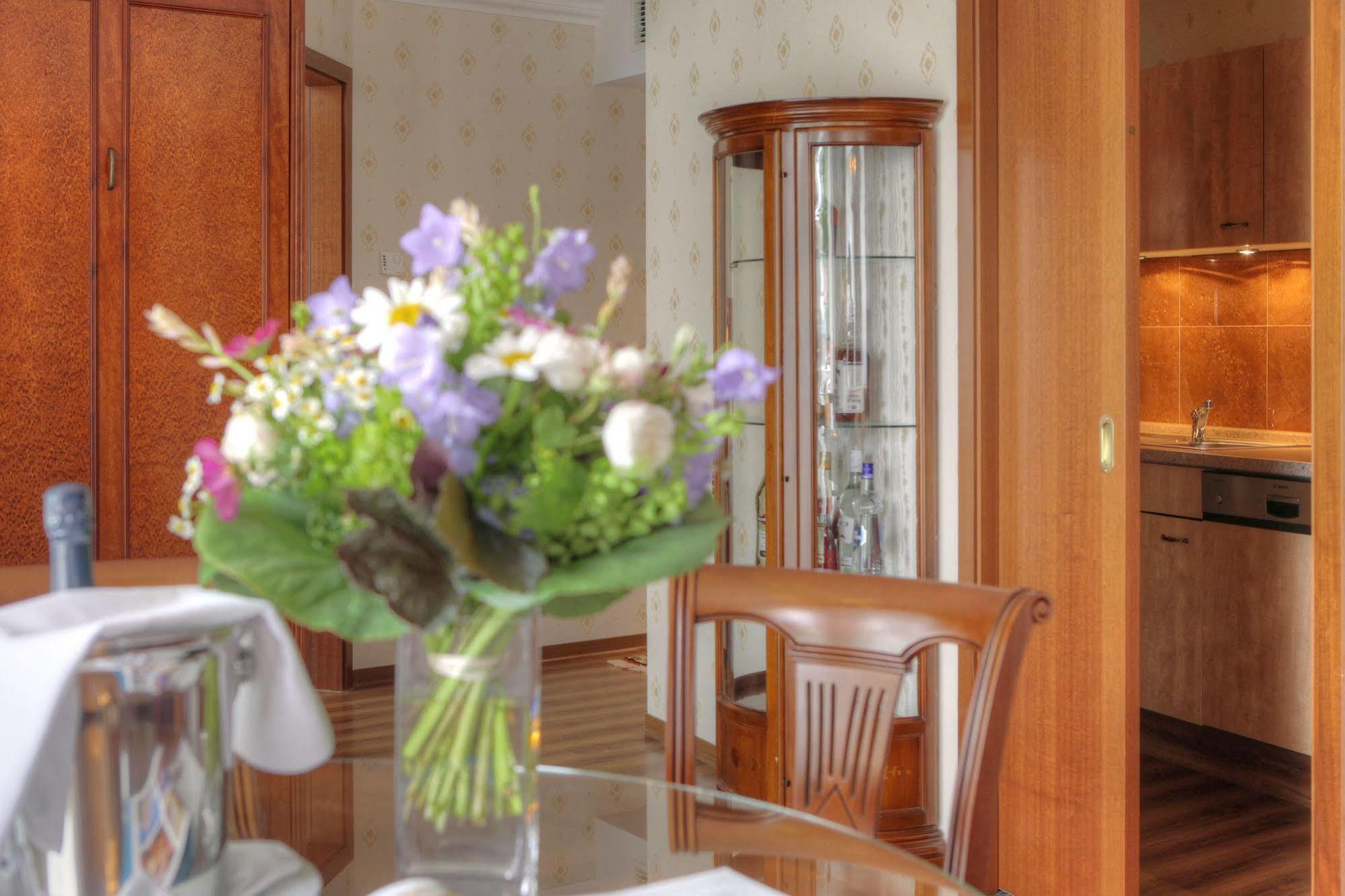 Seetelhotel Ahlbecker Hof Heringsdorf  Extérieur photo A typical apartment