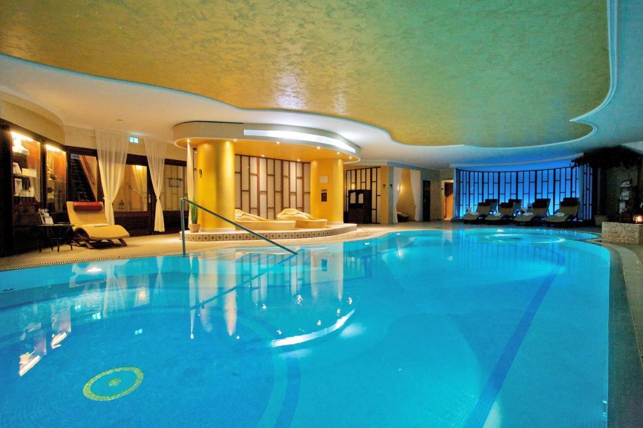 Seetelhotel Ahlbecker Hof Heringsdorf  Extérieur photo The swimming pool at the InterContinental Wien